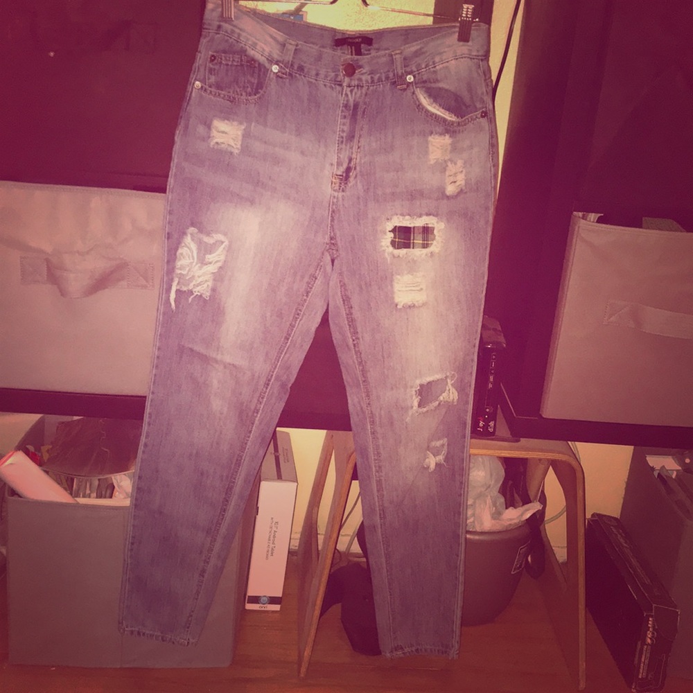 Forever 21 distressed jeans